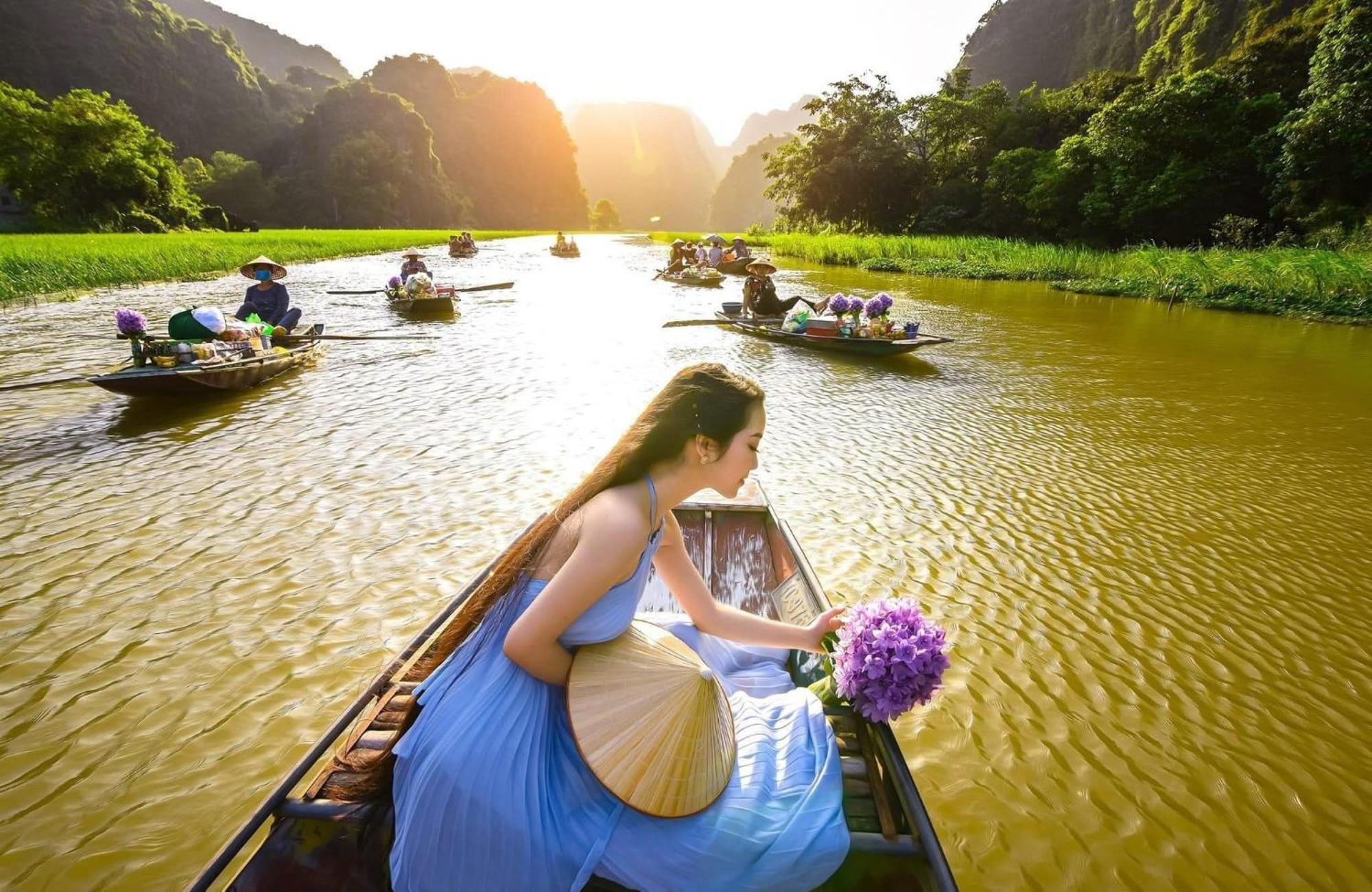 Hi-home - The West Xuan Dieu *