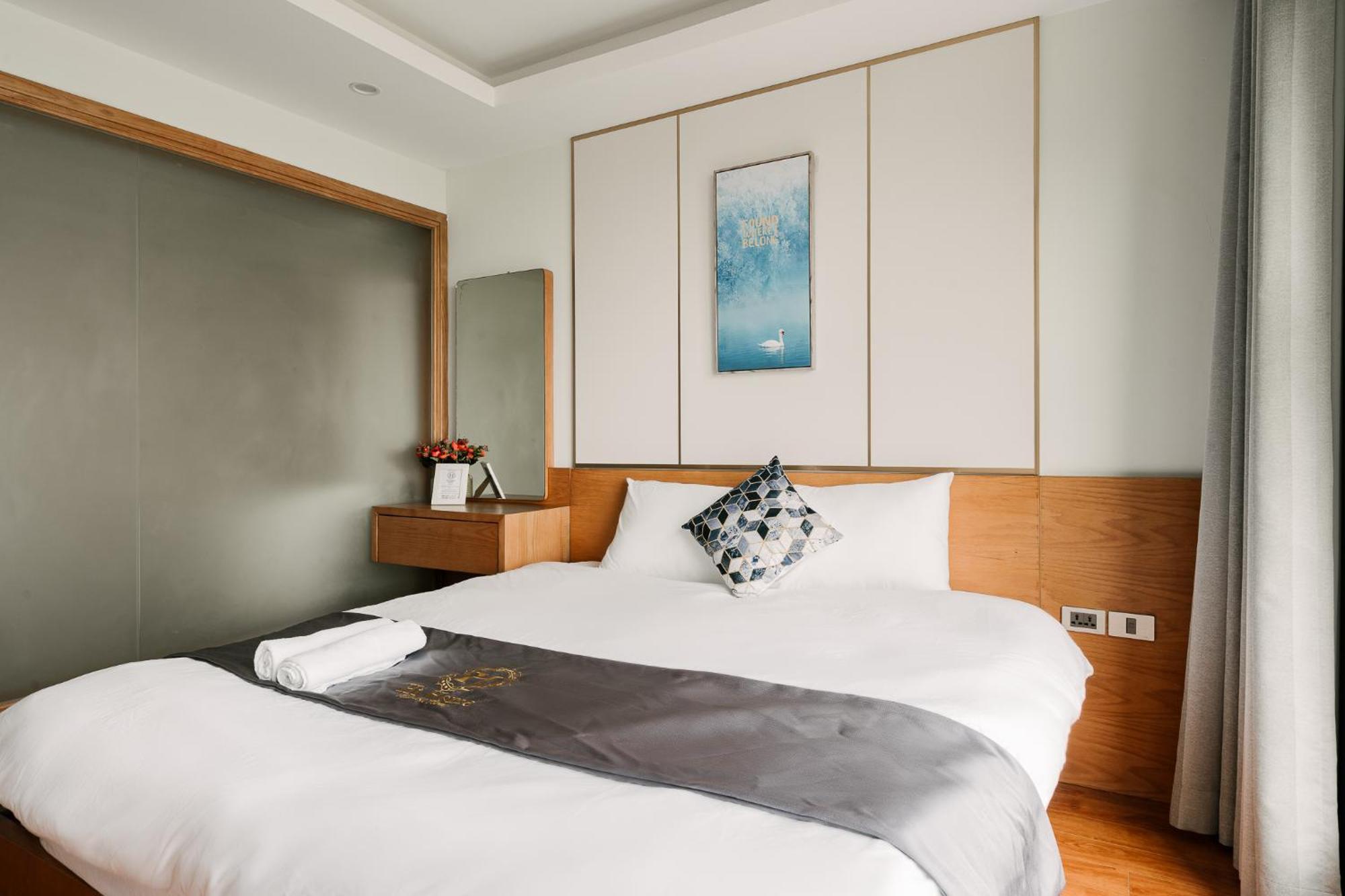 Apartment Hi-home - The West Xuan Dieu Hanoi