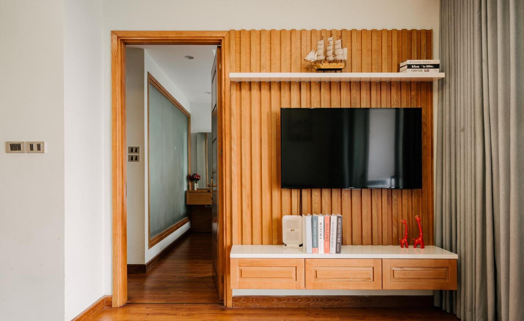 Apartment Hi-home - The West Xuan Dieu Hanoi