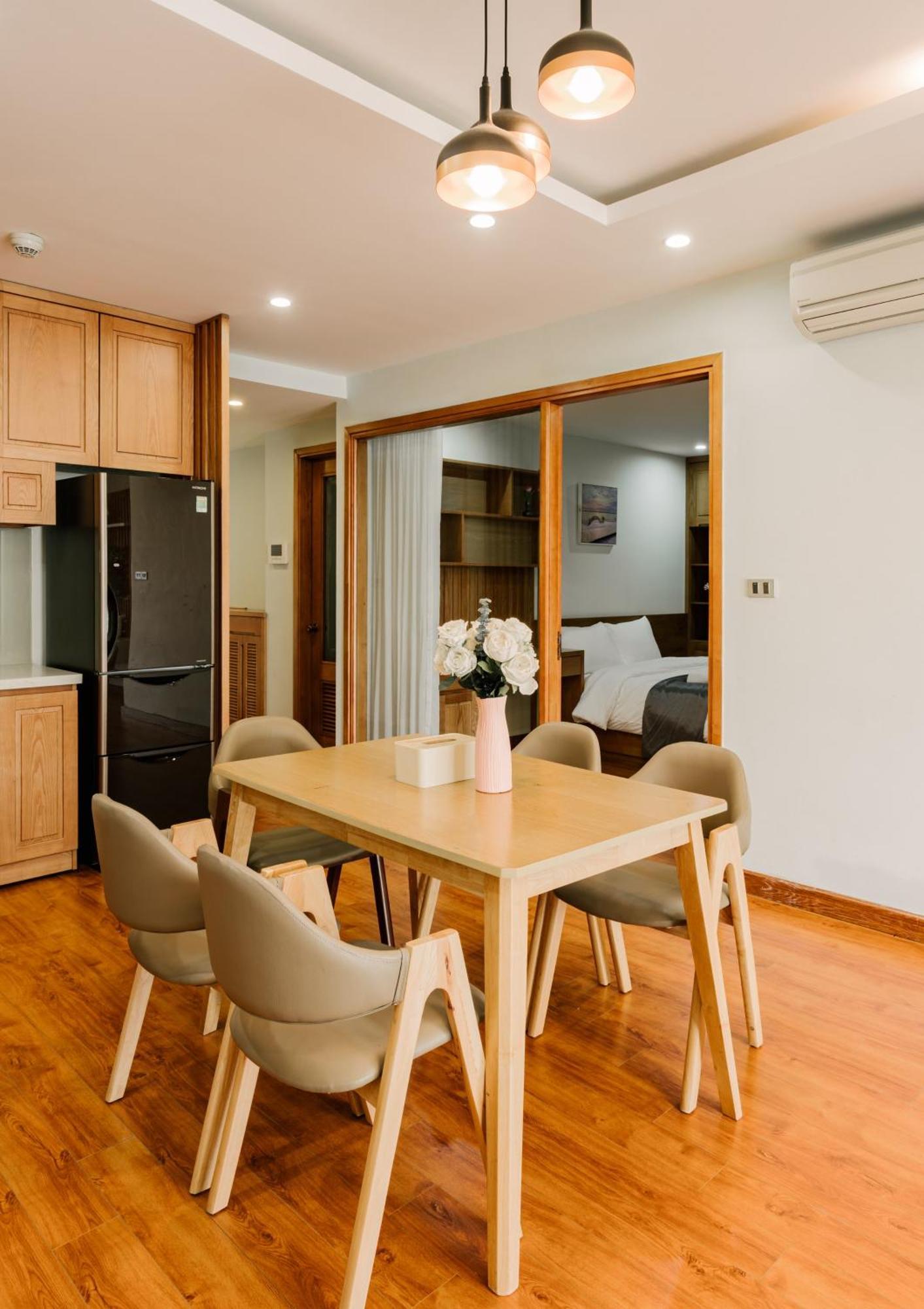 Hi-home - The West Xuan Dieu Apartment *